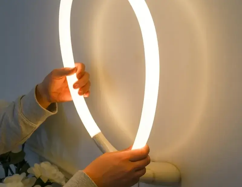 White LED Neon Light S-Curve | Custom Neon Sign Close-Up Idea